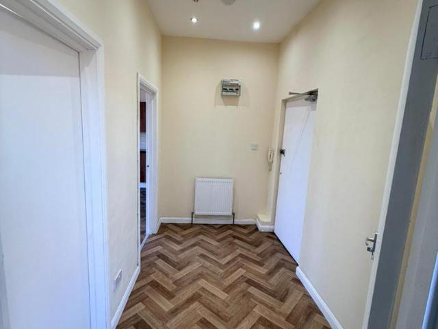 Apartment for rent in Upton Park, Greater London