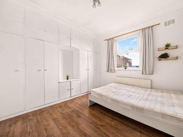 Room for rent in London Borough of Newham, Greater London