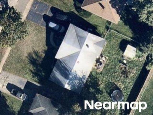 House for sale in Mchenry, Illinois
