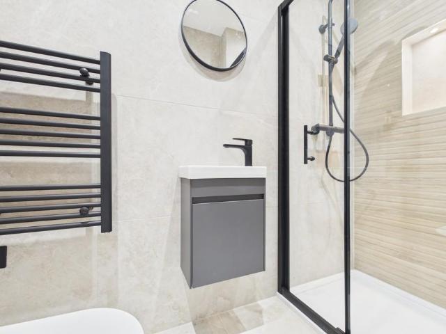 Apartment for rent in Tower Hamlets, Dover