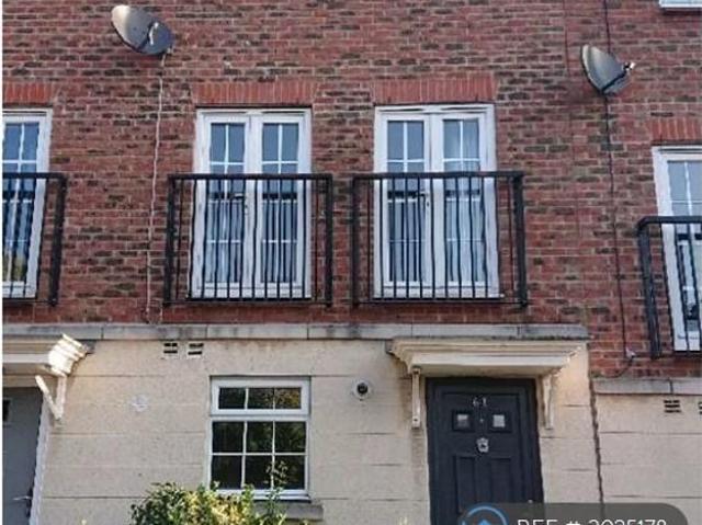 House for rent in South Stifford, Grays