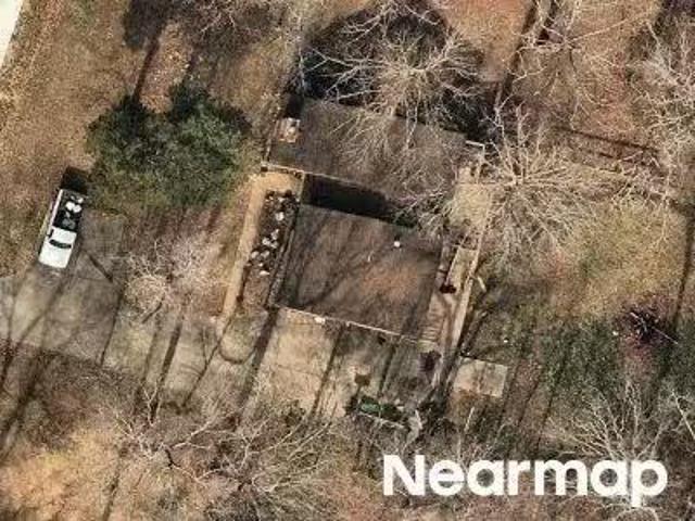 House for sale in Dickson