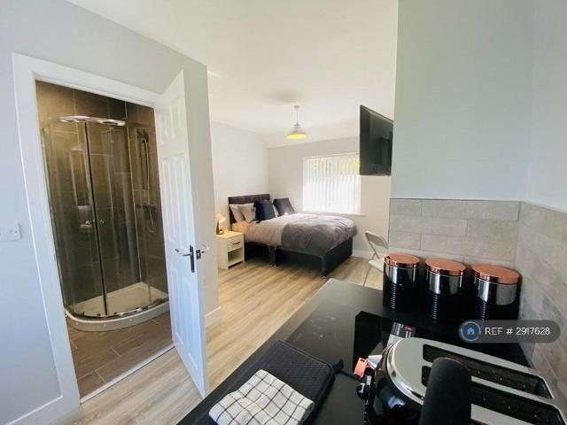 House for rent in Stoke, Stoke-on-Trent