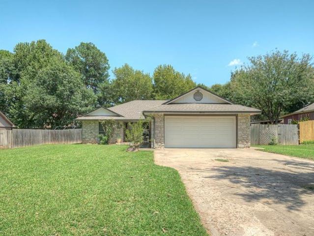 House for sale in Harrah, Oklahoma County