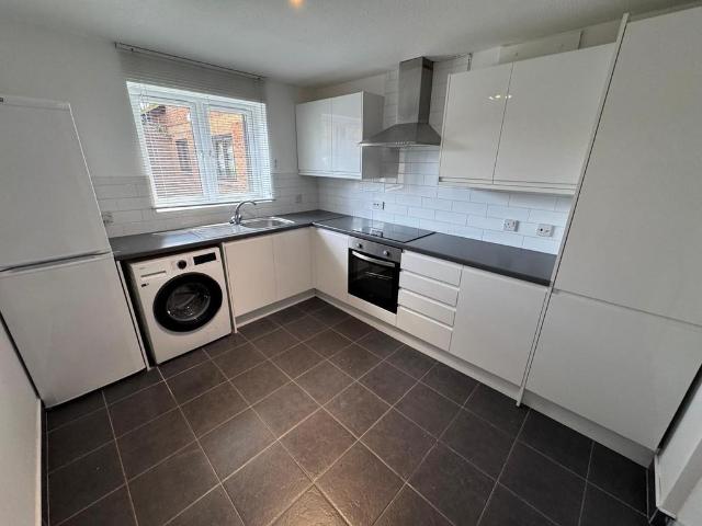 House for rent in Colindale, Greater London