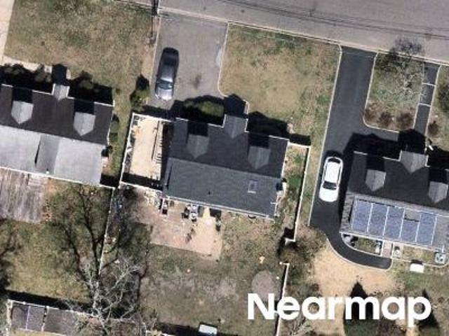 House for sale in Babylon, New York