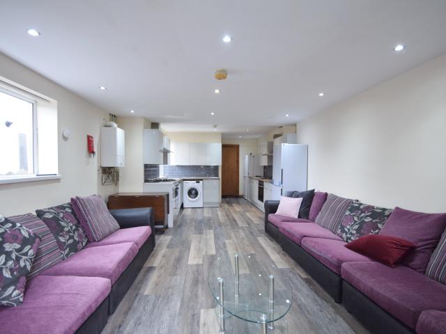 House for rent in Falcon Lodge, Wales