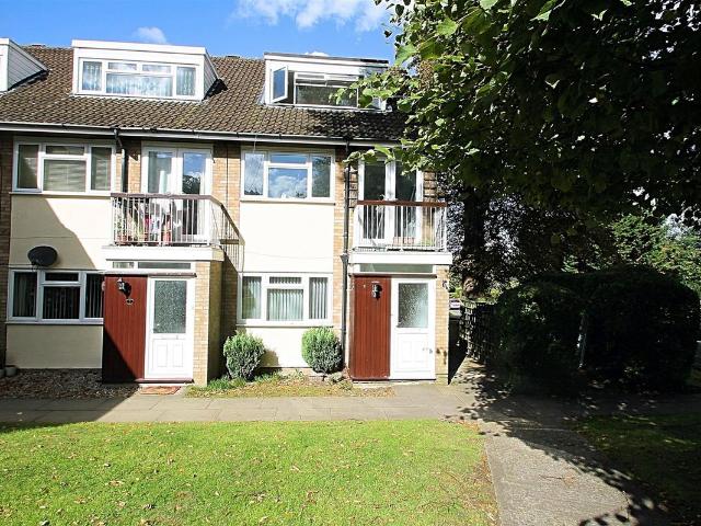 House for rent in Bushey, Bushey Heath