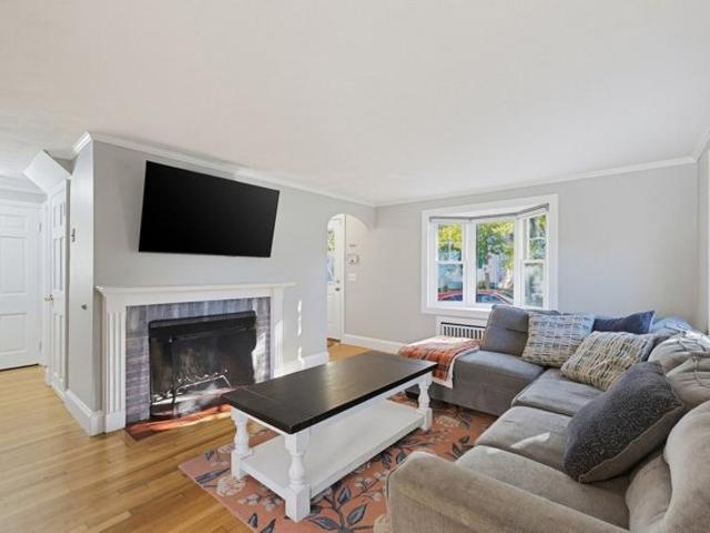 House for sale in Quincy Point, Quincy