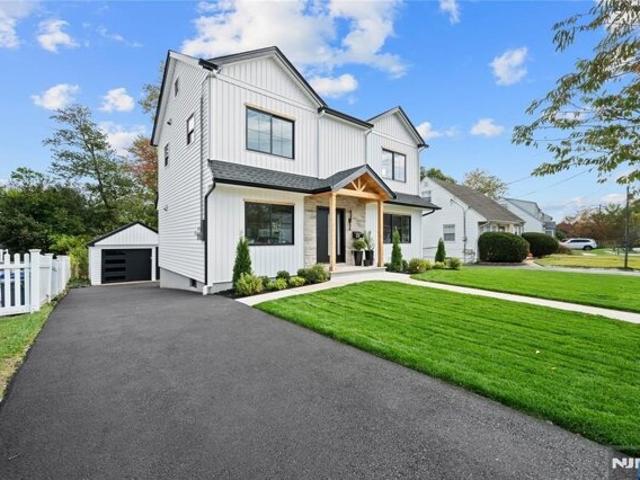 House for sale in Passaic, New Jersey
