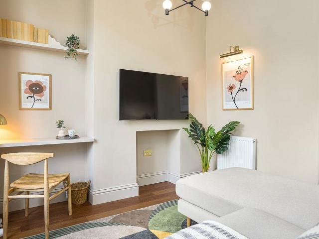 House for rent in Brompton, Greater London