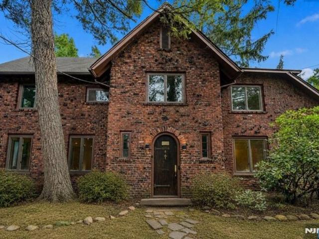 House for sale in Harrington Park, New Jersey