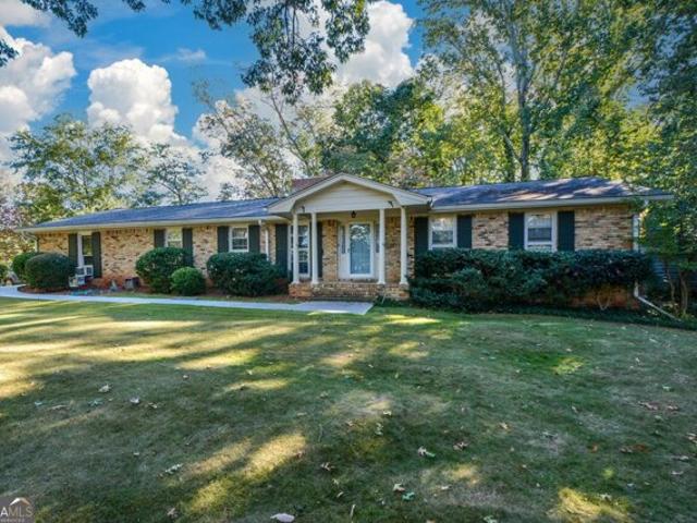House for sale in Dunwoody, Georgia