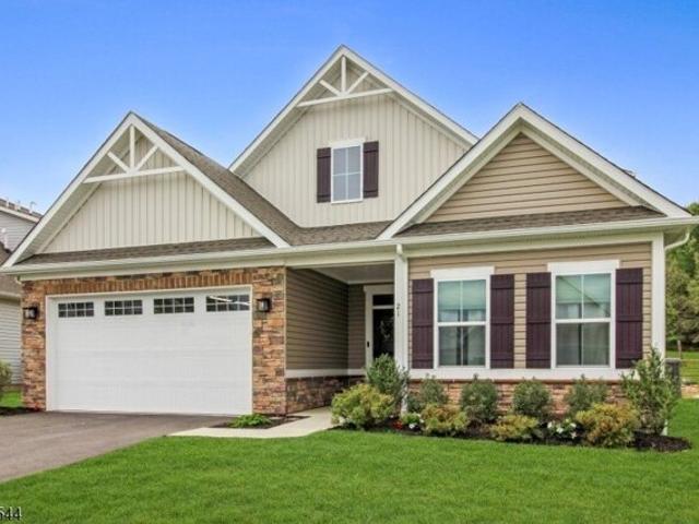 House for sale in Washington, New Jersey