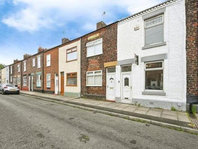 House for sale in Widnes, Liverpool City Region