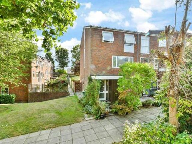 House for sale in Reigate, Reigate and Banstead