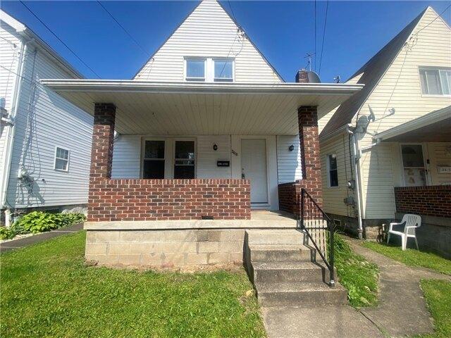 House for sale in Mckeesport