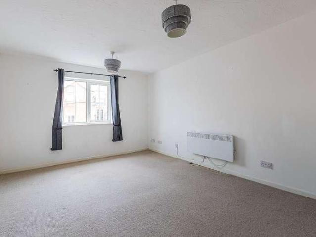 Apartment for rent in Cardiff International Sports Village, Falcon Lodge