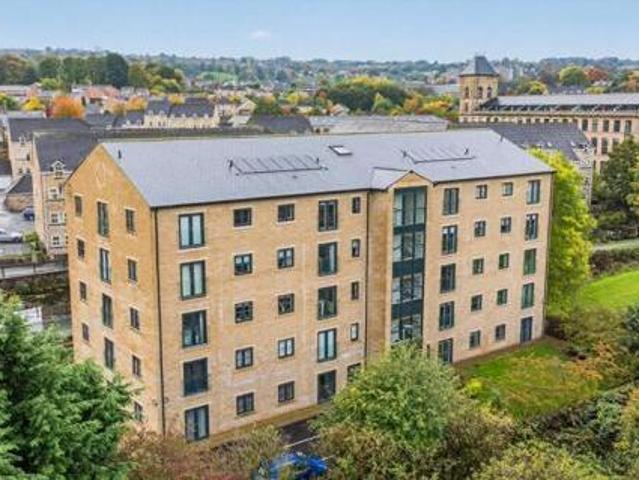 House for sale in Apperley Bridge, West Yorkshire