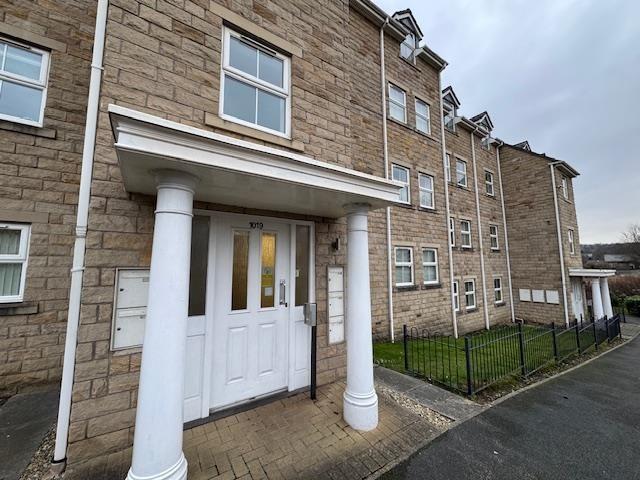 Apartment for rent in Apperley Bridge, Bradford