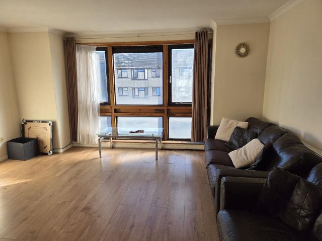 Apartment for rent in Lane, Greater London