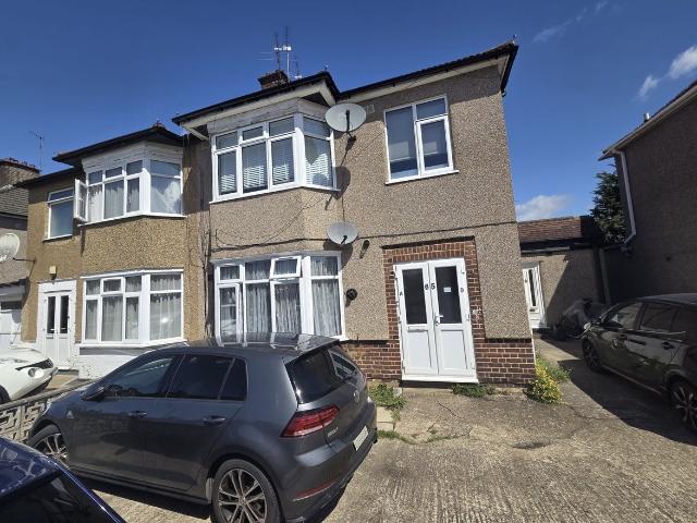 House for rent in Harrow Weald, Greater London