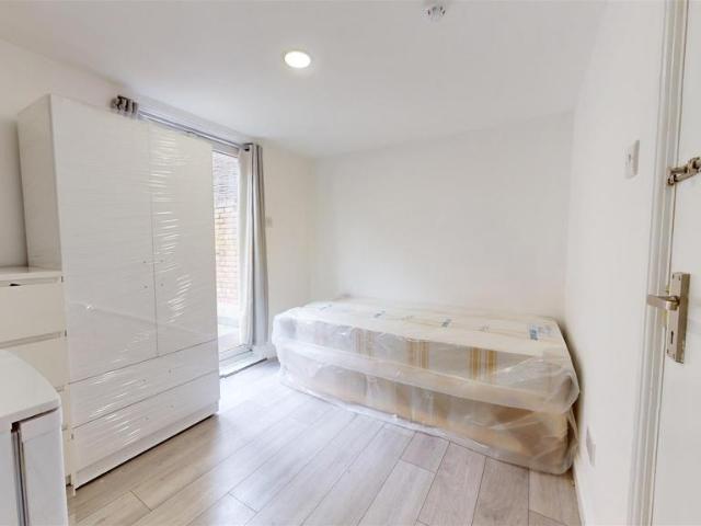 Apartment for rent in London Borough of Brent, Greater London