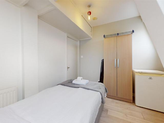 Room for rent in Harlesden, Greater London