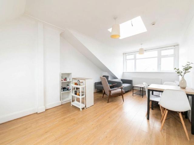Apartment for rent in Harlesden, Greater London