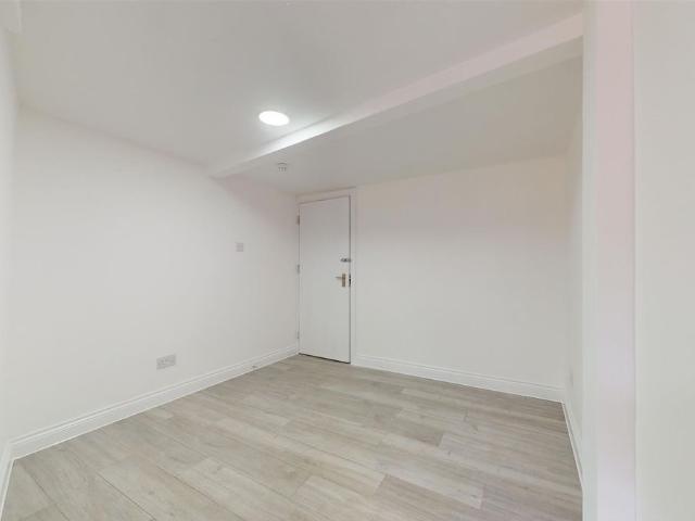 Room for rent in Harlesden, Greater London