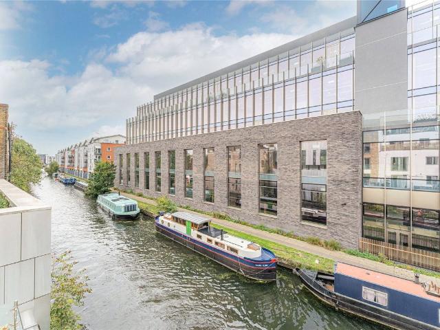 Apartment for rent in Kensal Town, Greater London