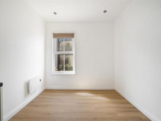 House for rent in Maida Hill, Greater London