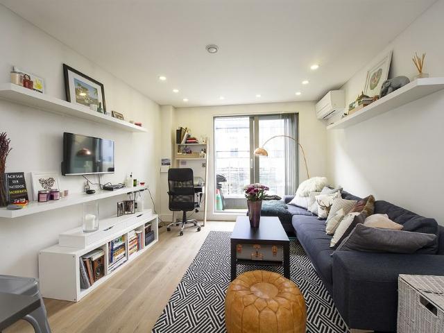 Apartment for rent in Kensal Town, Greater London