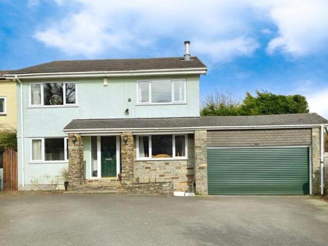 House for sale in Weir Quay, Devon