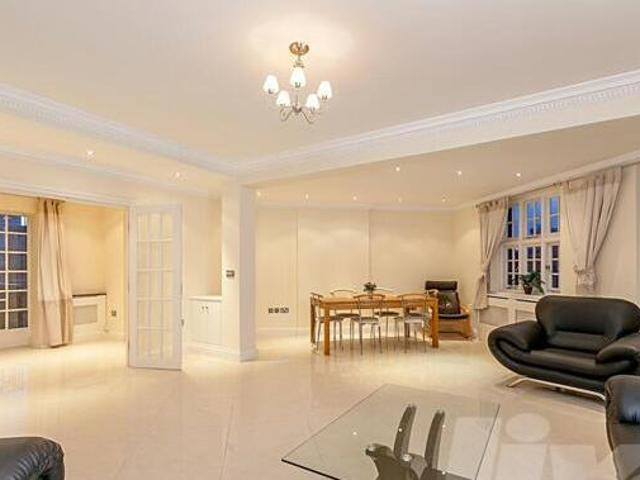 House for sale in City of London, Greater London