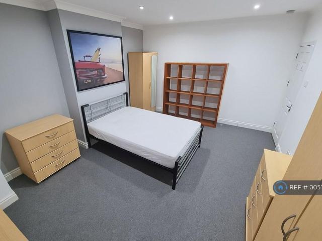 House for rent in London Borough of Brent, Greater London