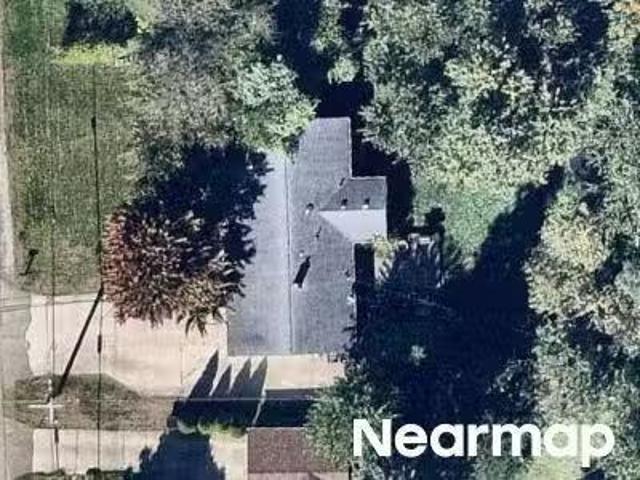 House for sale in Utica