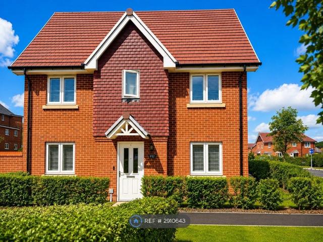 House for rent in Kilnwood Vale, Horsham
