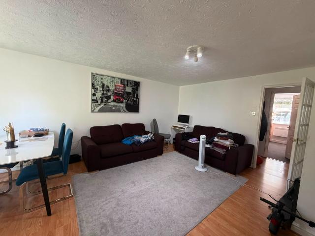 Apartment for rent in Enfield Island Village, Greater London
