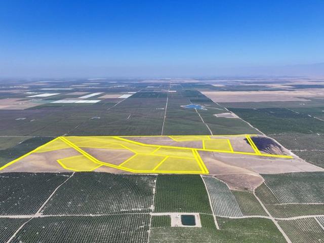 Farm for sale in Delano, Kern County