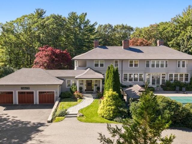 House for sale in Beverly Farms, Beverly