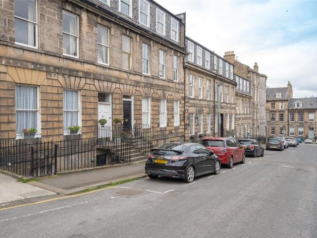 House for rent in Gayfield, Broughton