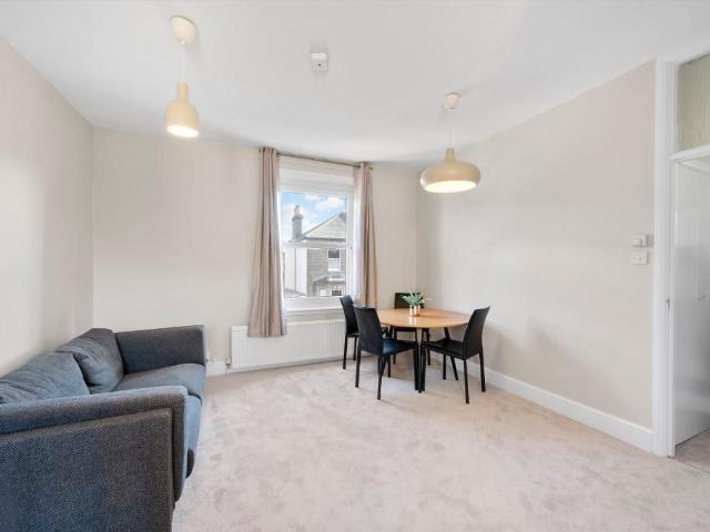House for rent in London Borough of Merton, Merton Park
