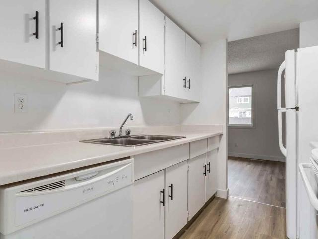 House for rent in Wedgewood, Alberta