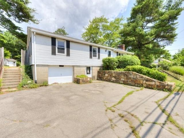 House for sale in Shrewsbury, Massachusetts