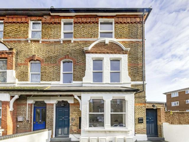 Apartment for rent in London Borough of Ealing, Greater London