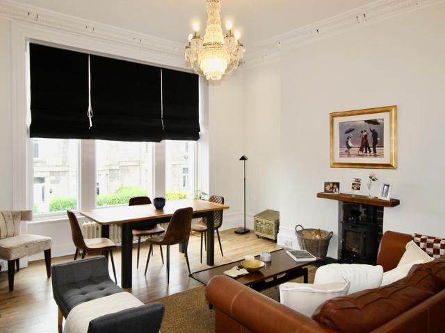 Apartment for rent in West End, Ballindoch
