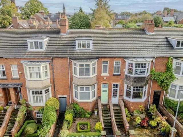 House for sale in Kingsley Moor, Staffordshire