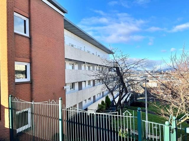 Apartment for rent in Hillington, Glasgow