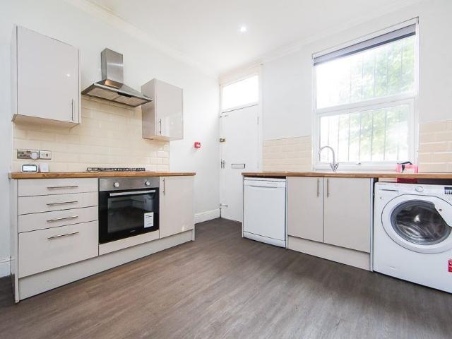 House for rent in Woodhouse, West Yorkshire